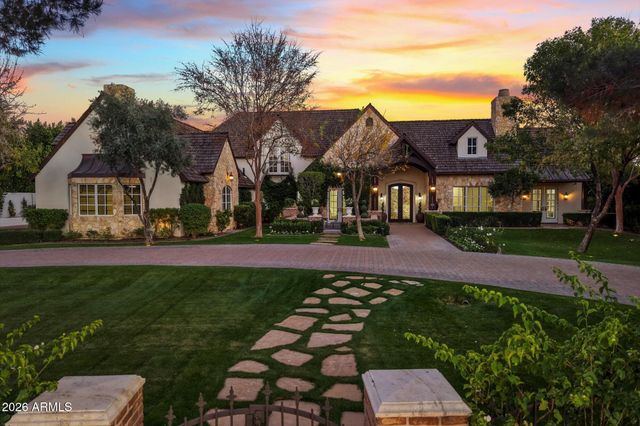 4715 N LAUNFAL Avenue, Phoenix, AZ 85018