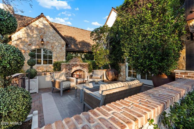 4715 N LAUNFAL Avenue, Phoenix, AZ 85018