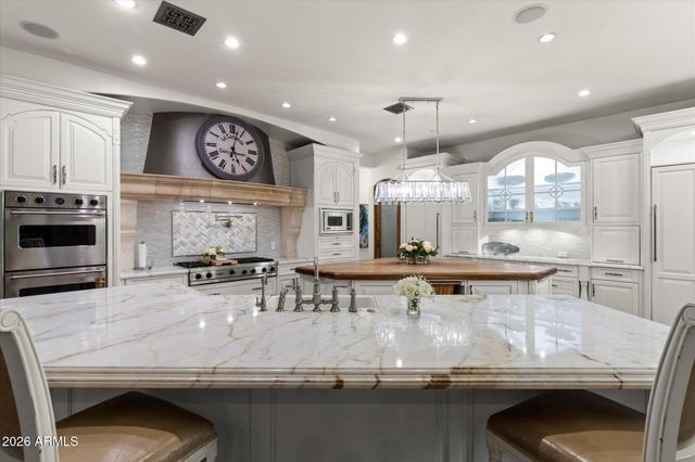 4715 N LAUNFAL Avenue, Phoenix, AZ 85018