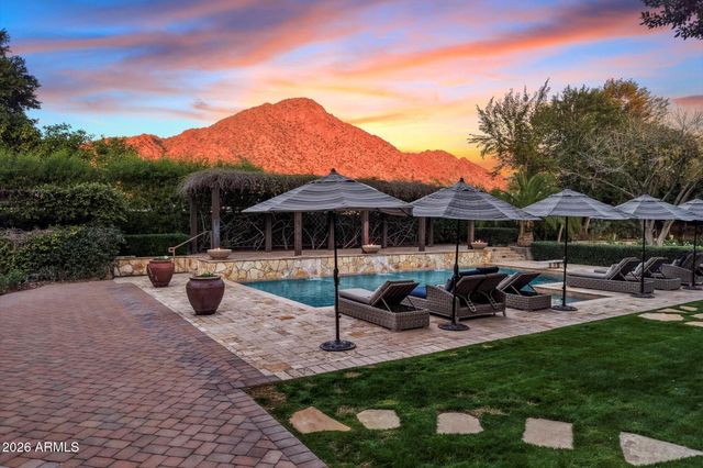 4715 N LAUNFAL Avenue, Phoenix, AZ 85018