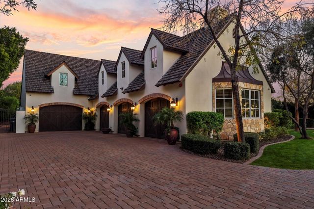 4715 N LAUNFAL Avenue, Phoenix, AZ 85018