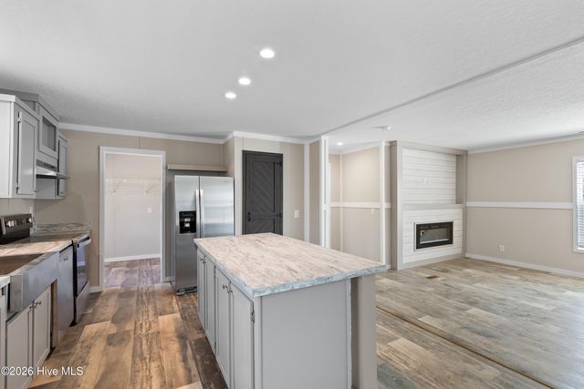 6830 Lewis Drive SE, Winnabow, NC 28479