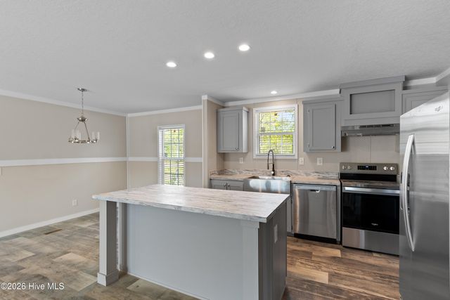 6830 Lewis Drive SE, Winnabow, NC 28479