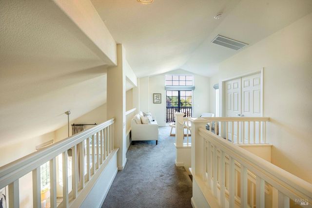 143 Renz Ln, Geyserville, CA 95441