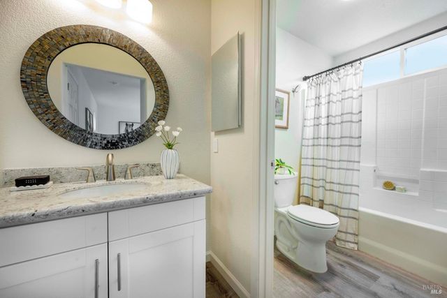 143 Renz Ln, Geyserville, CA 95441