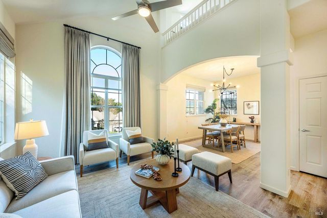 143 Renz Ln, Geyserville, CA 95441