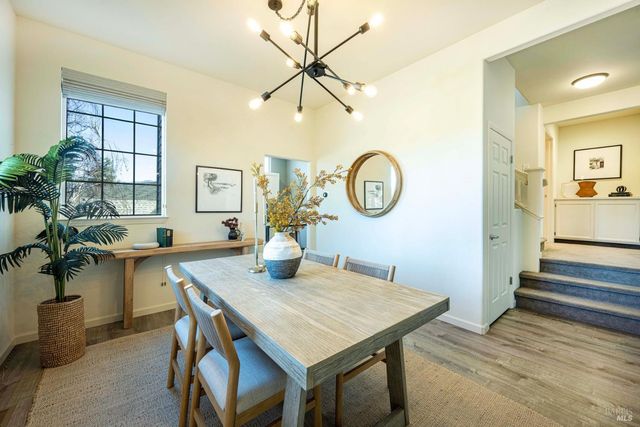 143 Renz Ln, Geyserville, CA 95441