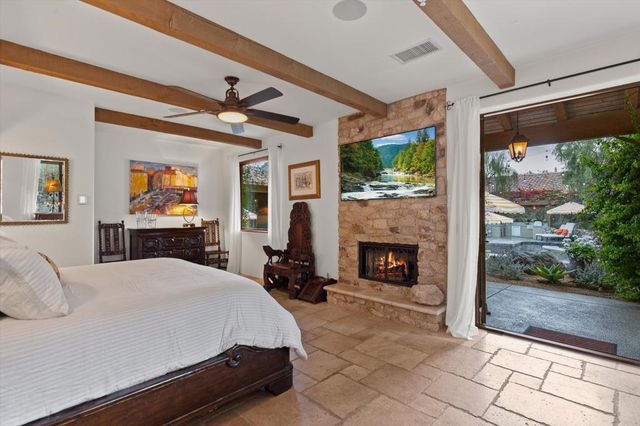 2489 Tuscany Heights Drive, Palm Springs, CA 92262