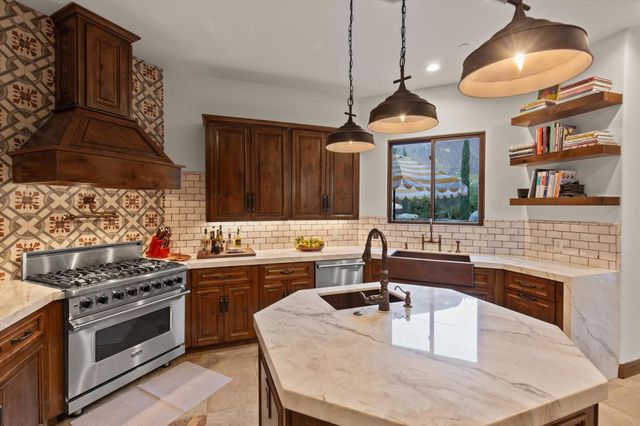 2489 Tuscany Heights Drive, Palm Springs, CA 92262