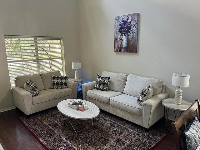 39 E Autumn Branch Circle, The Woodlands, TX 77382