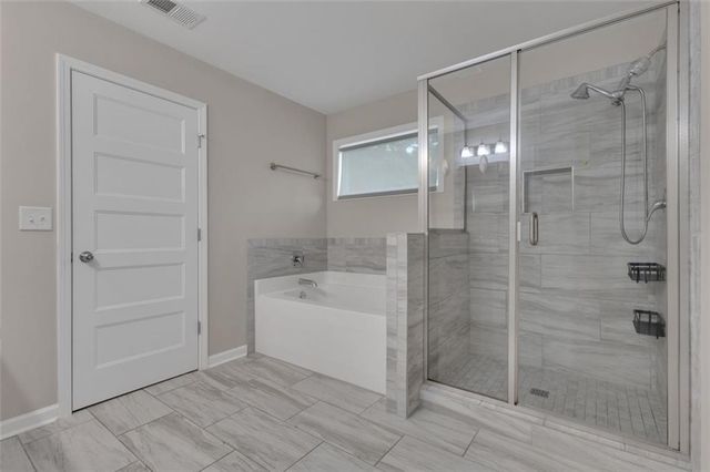 313 LUCY Lane, Carrollton, GA 30117