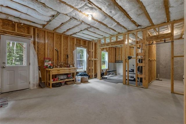 313 LUCY Lane, Carrollton, GA 30117