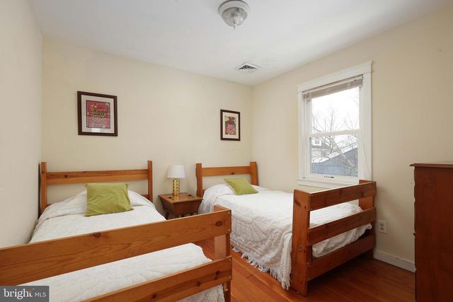 639 E BAYVIEW AVE, Ocean Gate, NJ 08740