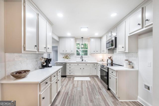 1045 Mimosa Drive, Macon, GA 31204