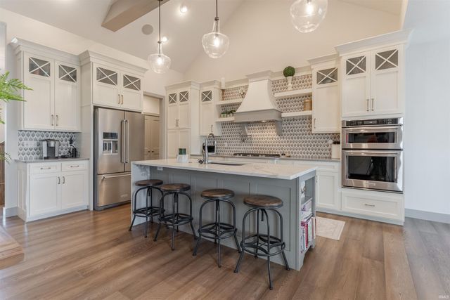 1087 Lakefield Drive, Newburgh, IN 47630