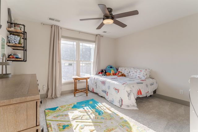 1087 Lakefield Drive, Newburgh, IN 47630