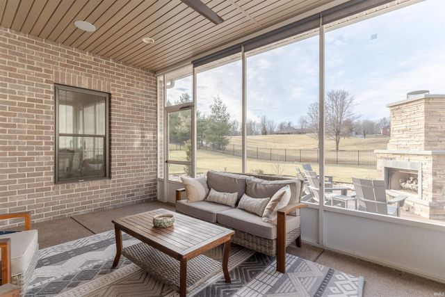 1087 Lakefield Drive, Newburgh, IN 47630