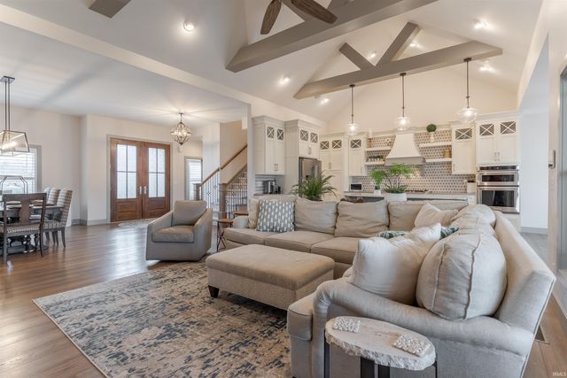 1087 Lakefield Drive, Newburgh, IN 47630