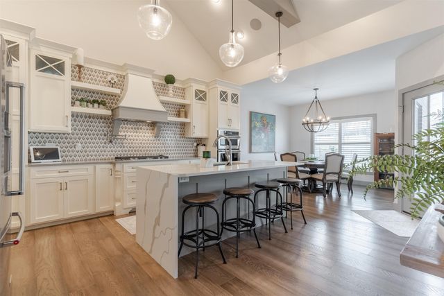 1087 Lakefield Drive, Newburgh, IN 47630