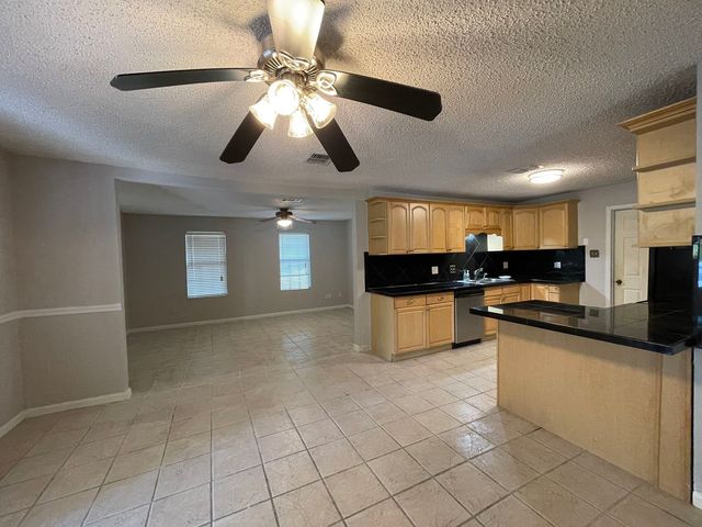 112 Plainview Drive, Wylie, TX 75098