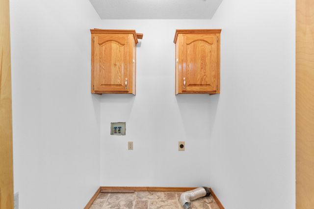 198 E Hadley Street, Republic, MO 65738