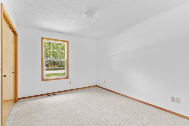 198 E Hadley Street, Republic, MO 65738