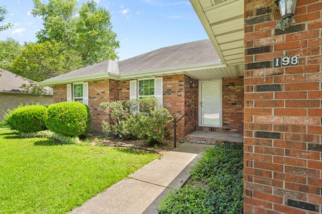 198 E Hadley Street, Republic, MO 65738