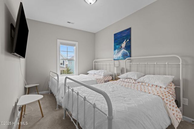 118 Blue Bill Way, Beaufort, NC 28516