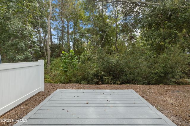 118 Blue Bill Way, Beaufort, NC 28516