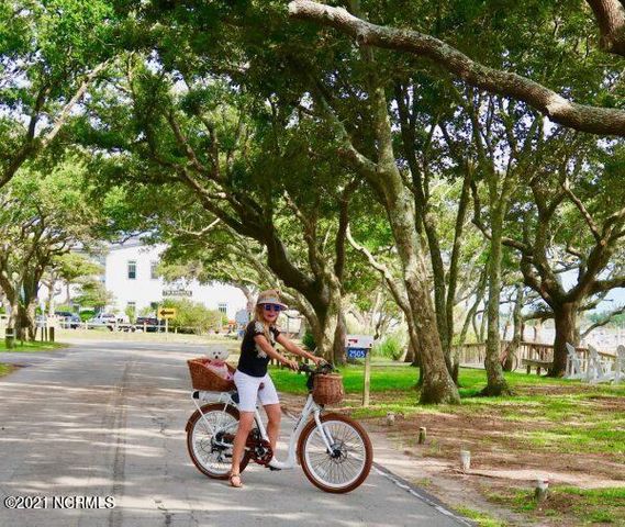 118 Blue Bill Way, Beaufort, NC 28516