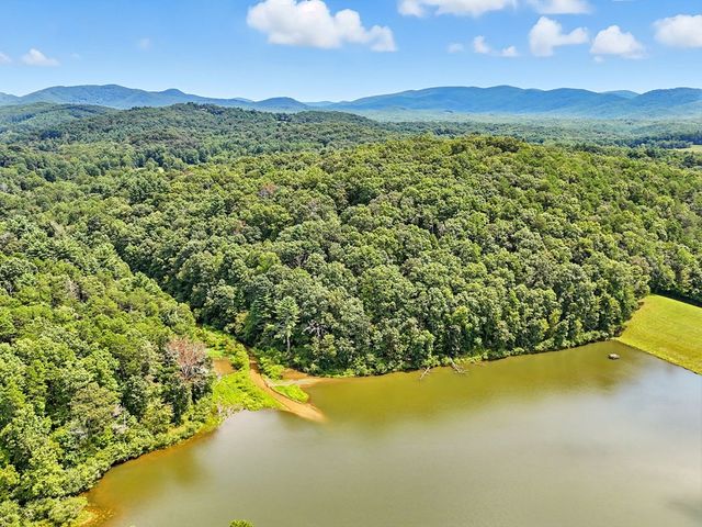 384 Mountain Laurel Drive, Ellijay, GA 30540