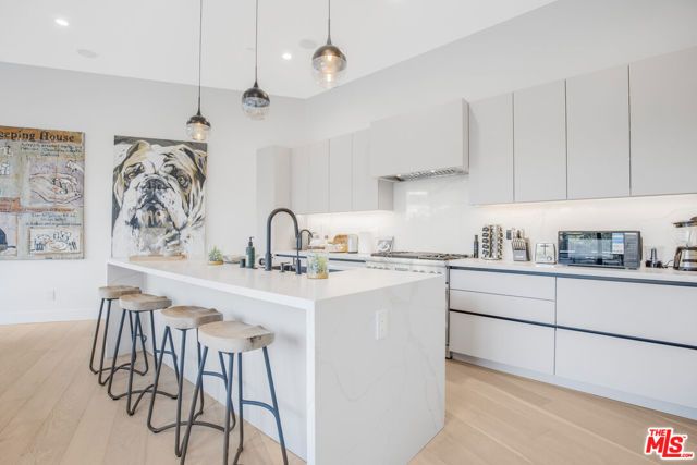 3101 Belden Drive, Los Angeles, CA 90068