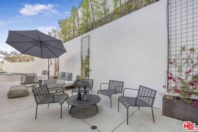 3101 Belden Drive, Los Angeles, CA 90068