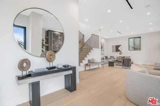 3101 Belden Drive, Los Angeles, CA 90068