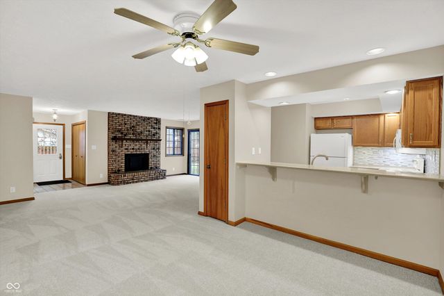 75 Dominion Drive, Zionsville, IN 46077