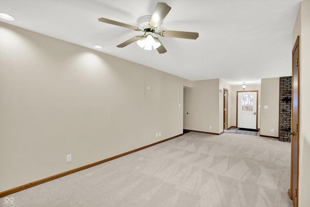 75 Dominion Drive, Zionsville, IN 46077