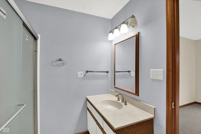 75 Dominion Drive, Zionsville, IN 46077