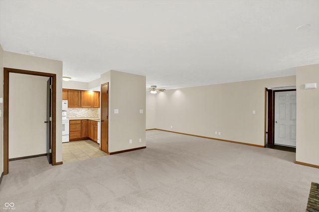 75 Dominion Drive, Zionsville, IN 46077