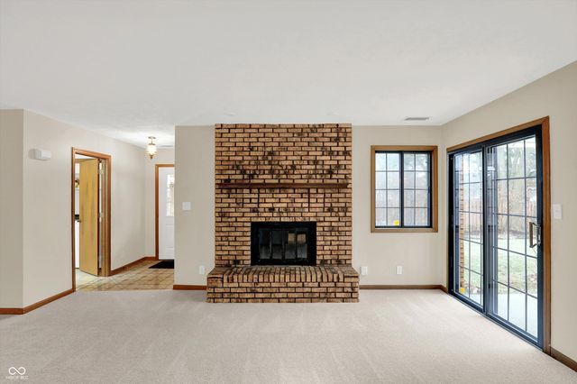 75 Dominion Drive, Zionsville, IN 46077