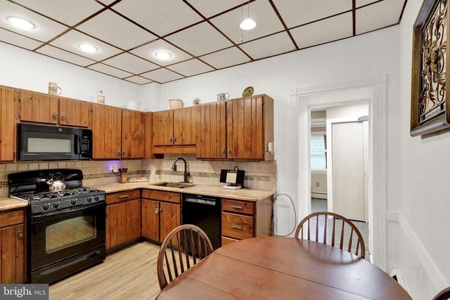 3304 KUTZTOWN RD, Reading, PA 19605