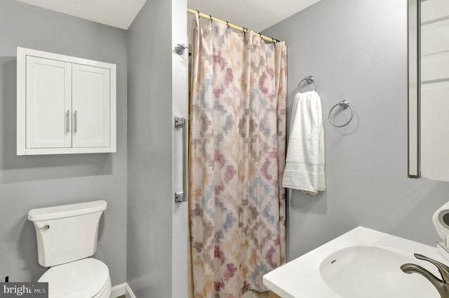 3304 KUTZTOWN RD, Reading, PA 19605