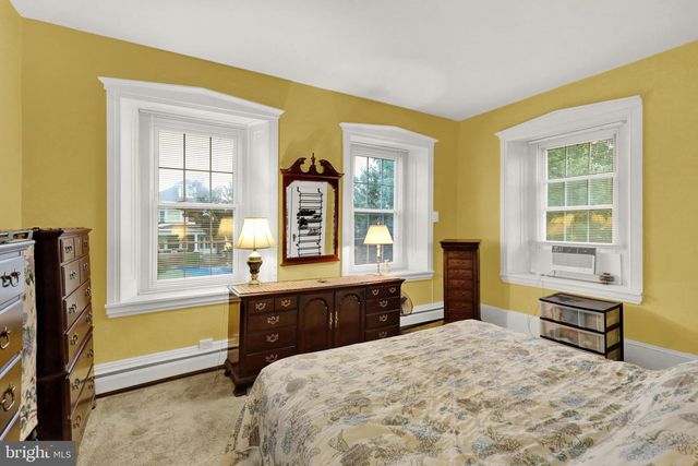 3304 KUTZTOWN RD, Reading, PA 19605