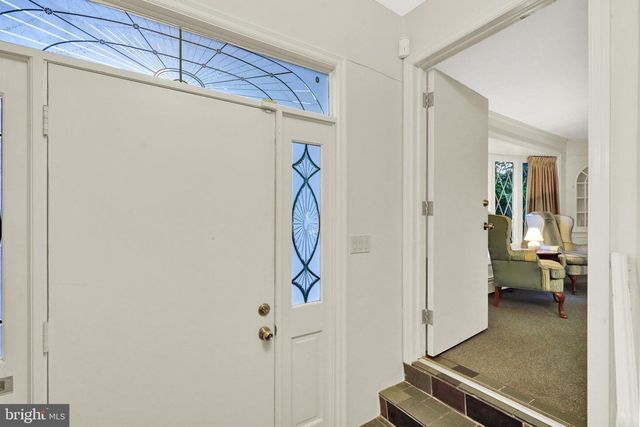 3304 KUTZTOWN RD, Reading, PA 19605