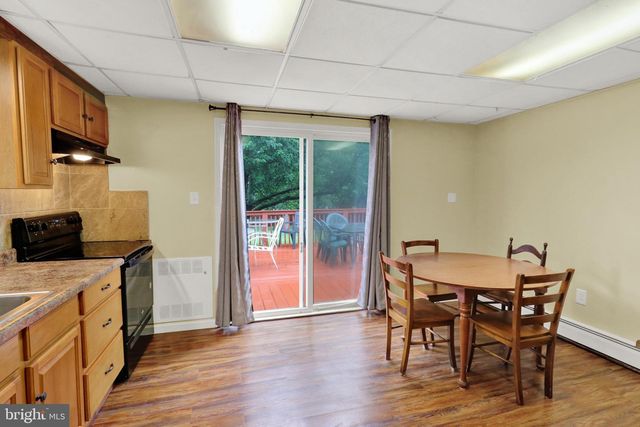 3304 KUTZTOWN RD, Reading, PA 19605