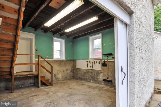 3304 KUTZTOWN RD, Reading, PA 19605