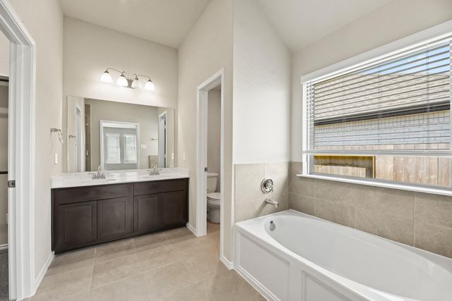 1330 Lakeside Creek Rd, Magnolia, TX 77354