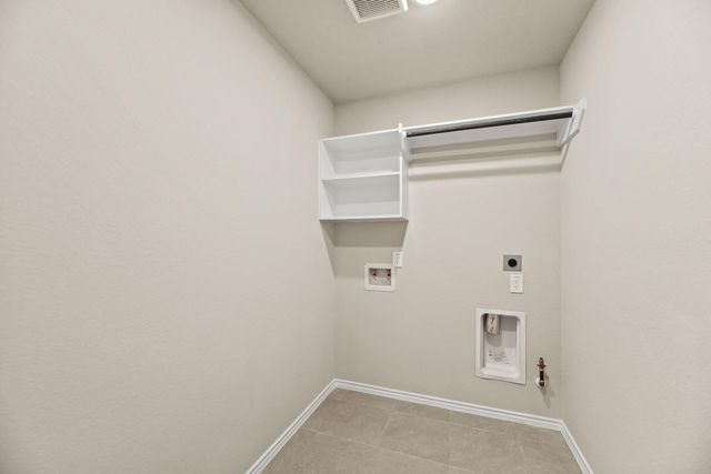 1330 Lakeside Creek Rd, Magnolia, TX 77354