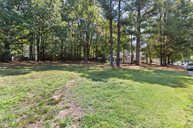 101 Standish Drive, Chapel Hill, NC 27517