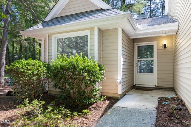 101 Standish Drive, Chapel Hill, NC 27517