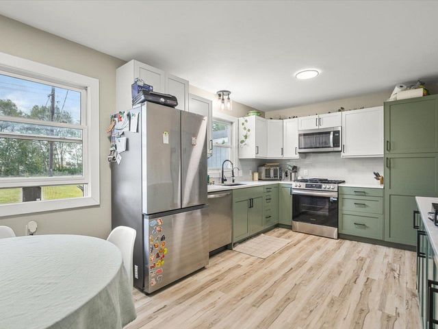 1204 E Wisconsin Street, Delavan, WI 53115